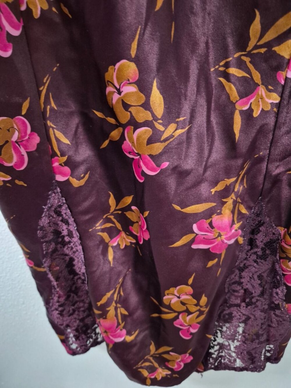 Victorias Secret Floral Satin Chemise Lace Panels Purple Pink Gold Womens Size L - Picture 3 of 5